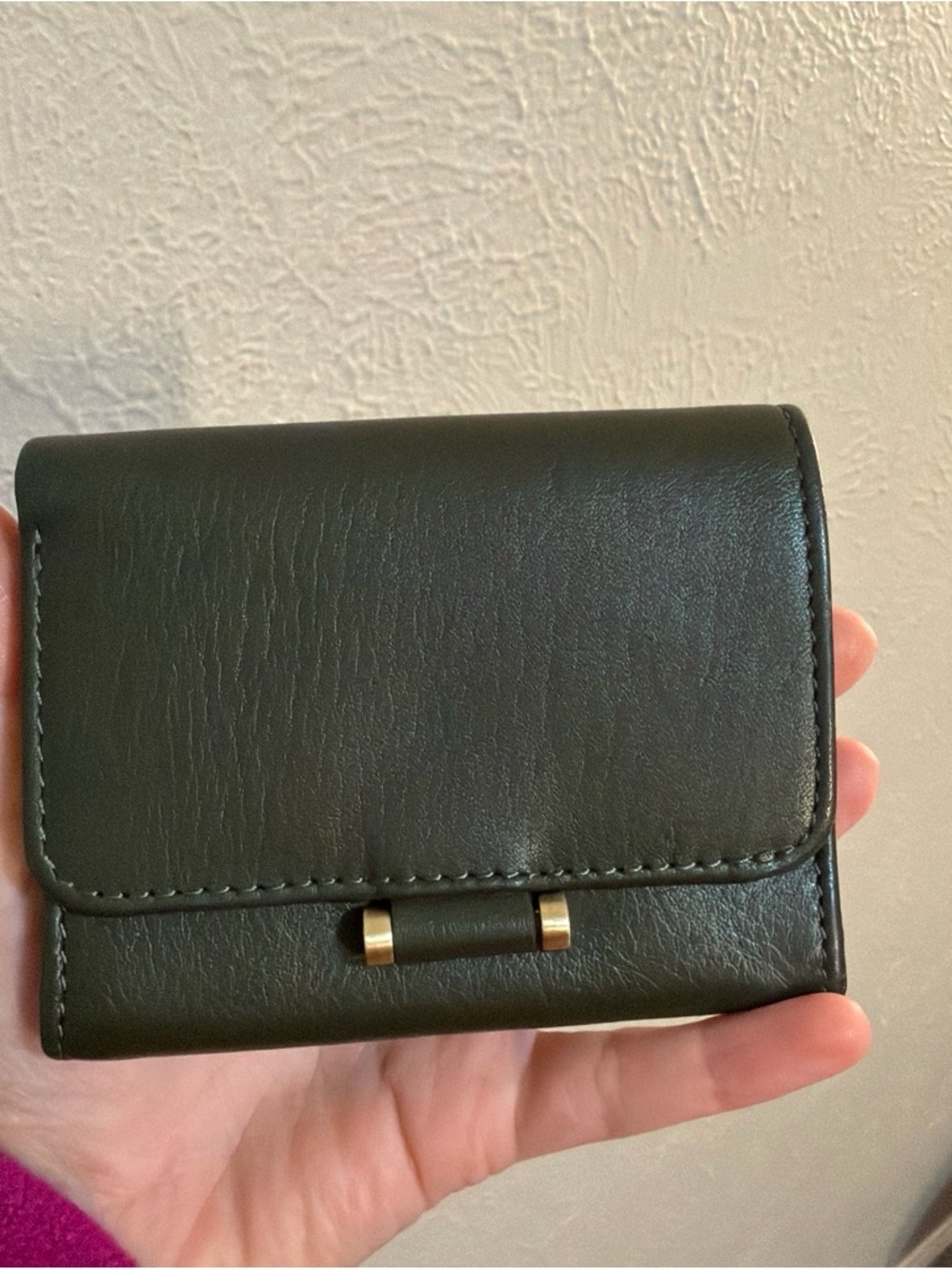Compact Dark Green Leather Key & Card Holder with Gold Accent